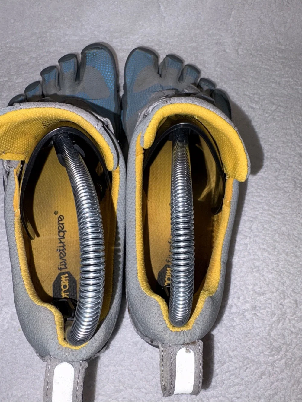 Vibram Fivefingers Womens Bikila LS Barefoot Running Gray Blue Size 8 eur 40